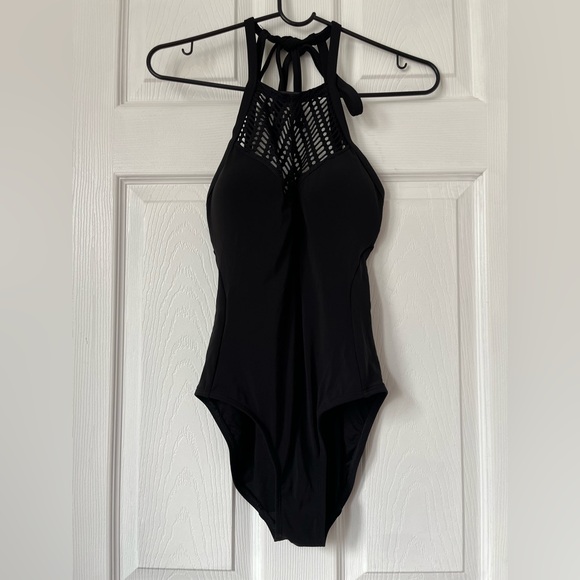 Robin Piccone Black Sophia Crochet One Piece Swimsuit Size 6 - Picture 3 of 7